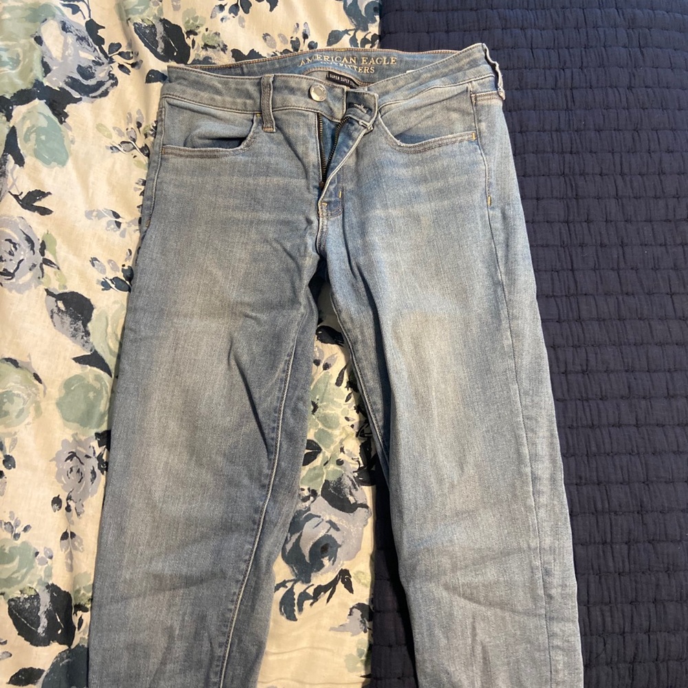 American eagle size 6 super stretch jeans
